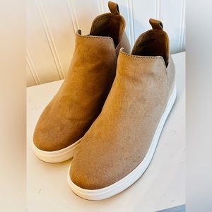 Soda slip on shoes Soda ankle boots Soda nude tennis shoes barely worn soda shoe